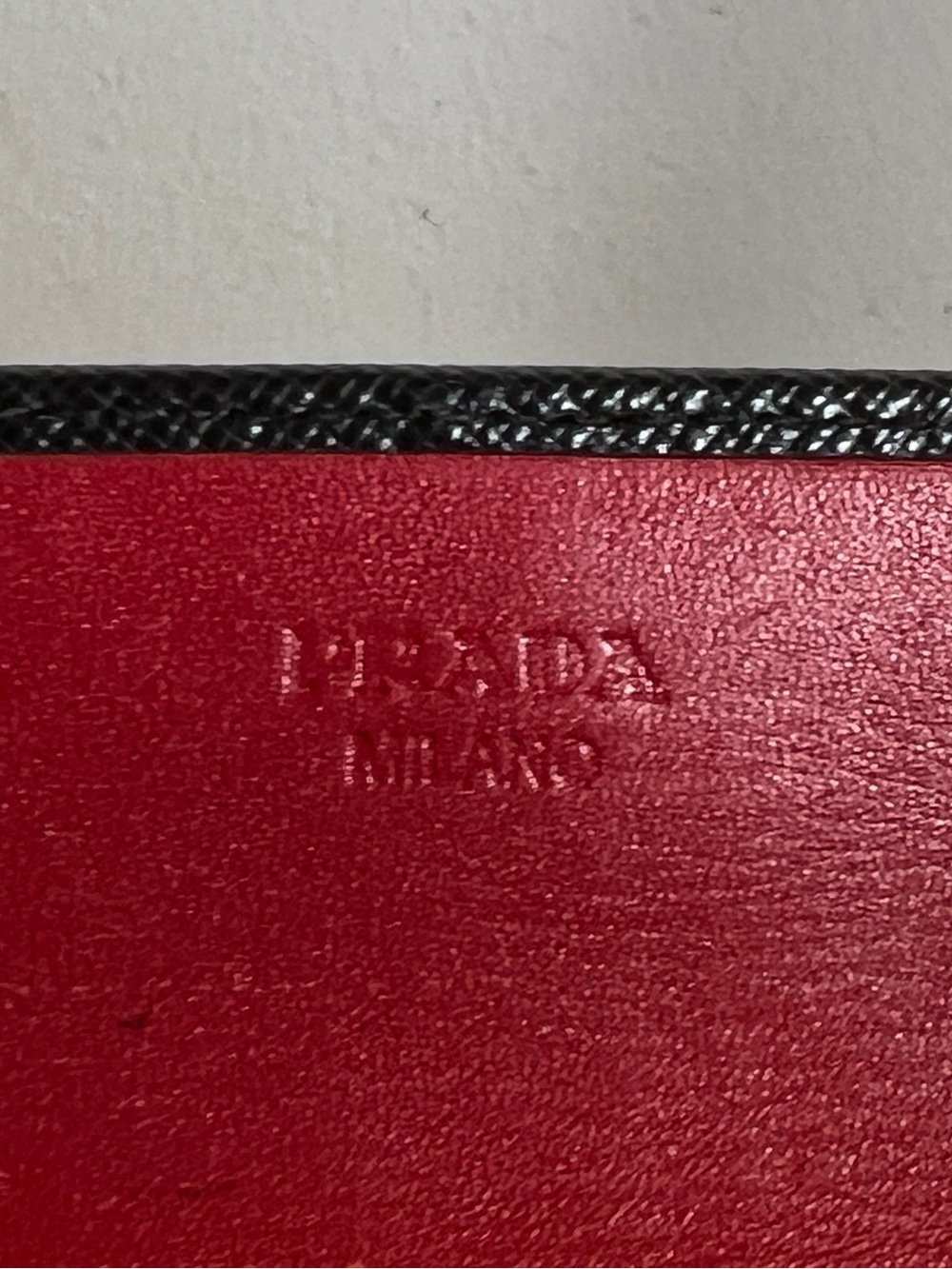 Prada Red and Black Saffiano Leather Wallet with COA EUC - Picture 4 of 5